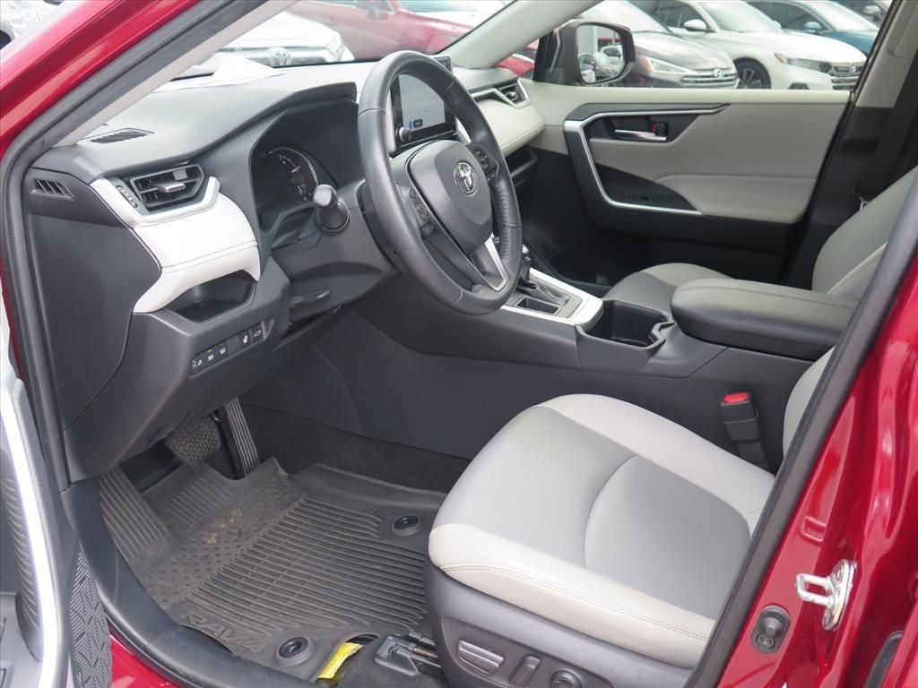 2023 Toyota RAV4 XLE Premium