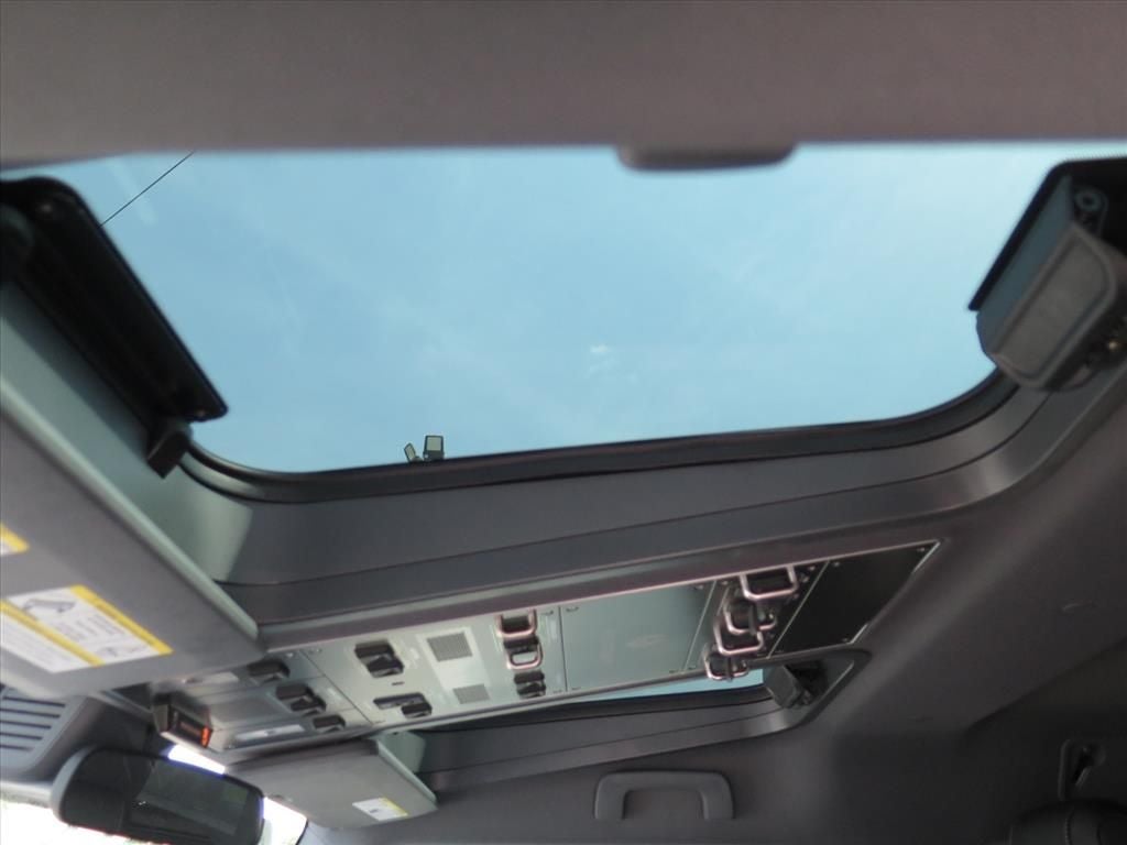 2025 INEOS Grenadier Station Wagon Base