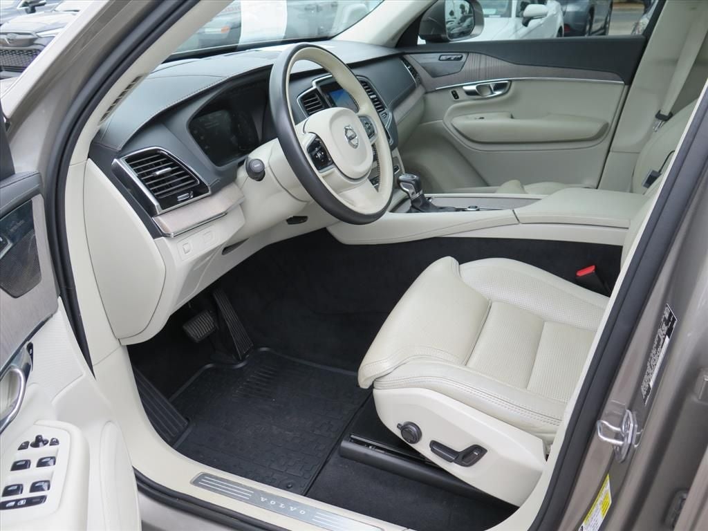 2021 Volvo XC90 T6 Inscription