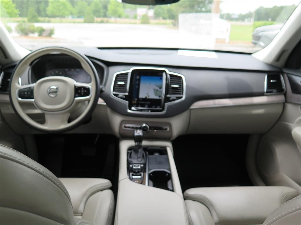 2021 Volvo XC90 T6 Inscription