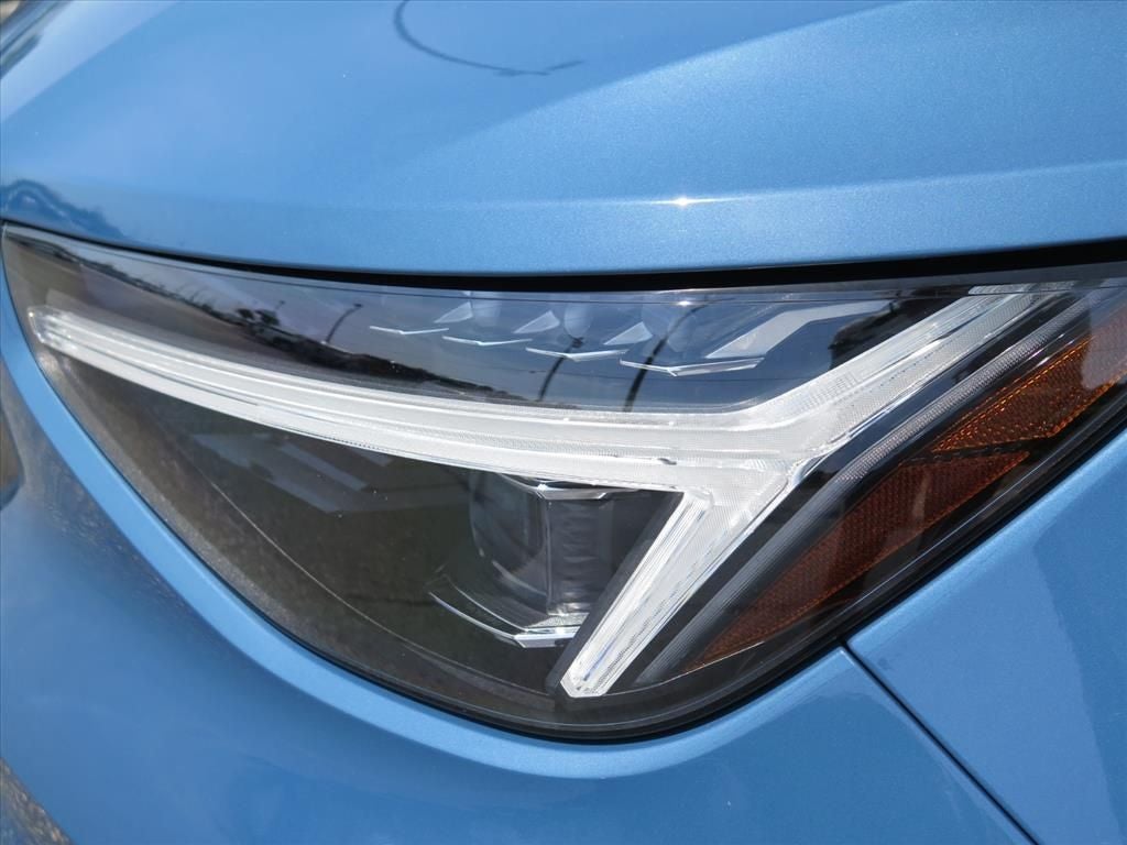 2024 Volvo XC40 B5 Plus Bright Theme