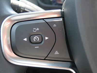 2024 Volvo XC40 B5 Plus Bright Theme