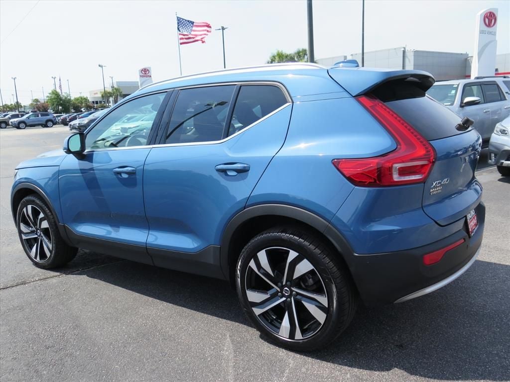 2024 Volvo XC40 B5 Plus Bright Theme