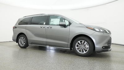 2026 Toyota Sienna XLE