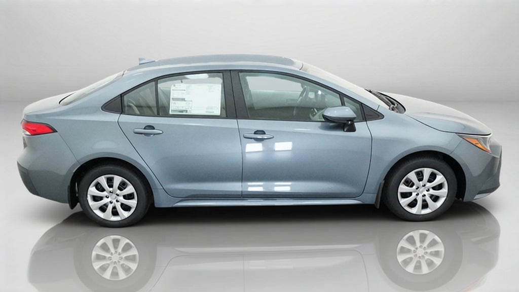 2027 Toyota Corolla LE