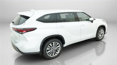 2026 Toyota Highlander Platinum