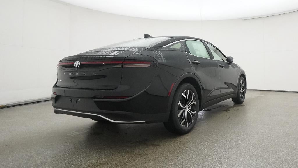 2026 Toyota Toyota Crown XLE