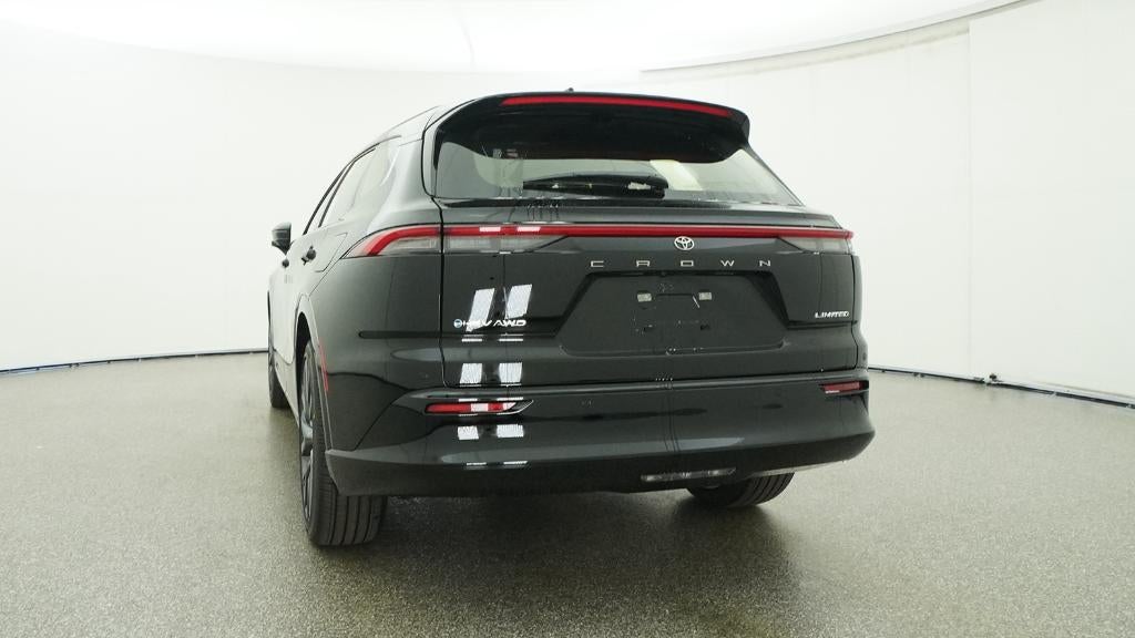 2026 Toyota Toyota Crown Signia Limited